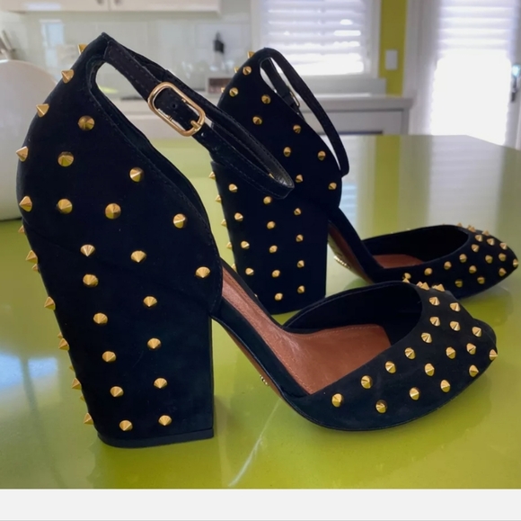 Schutz Black Gold Spike Studs Heels 10 - Picture 10 of 16